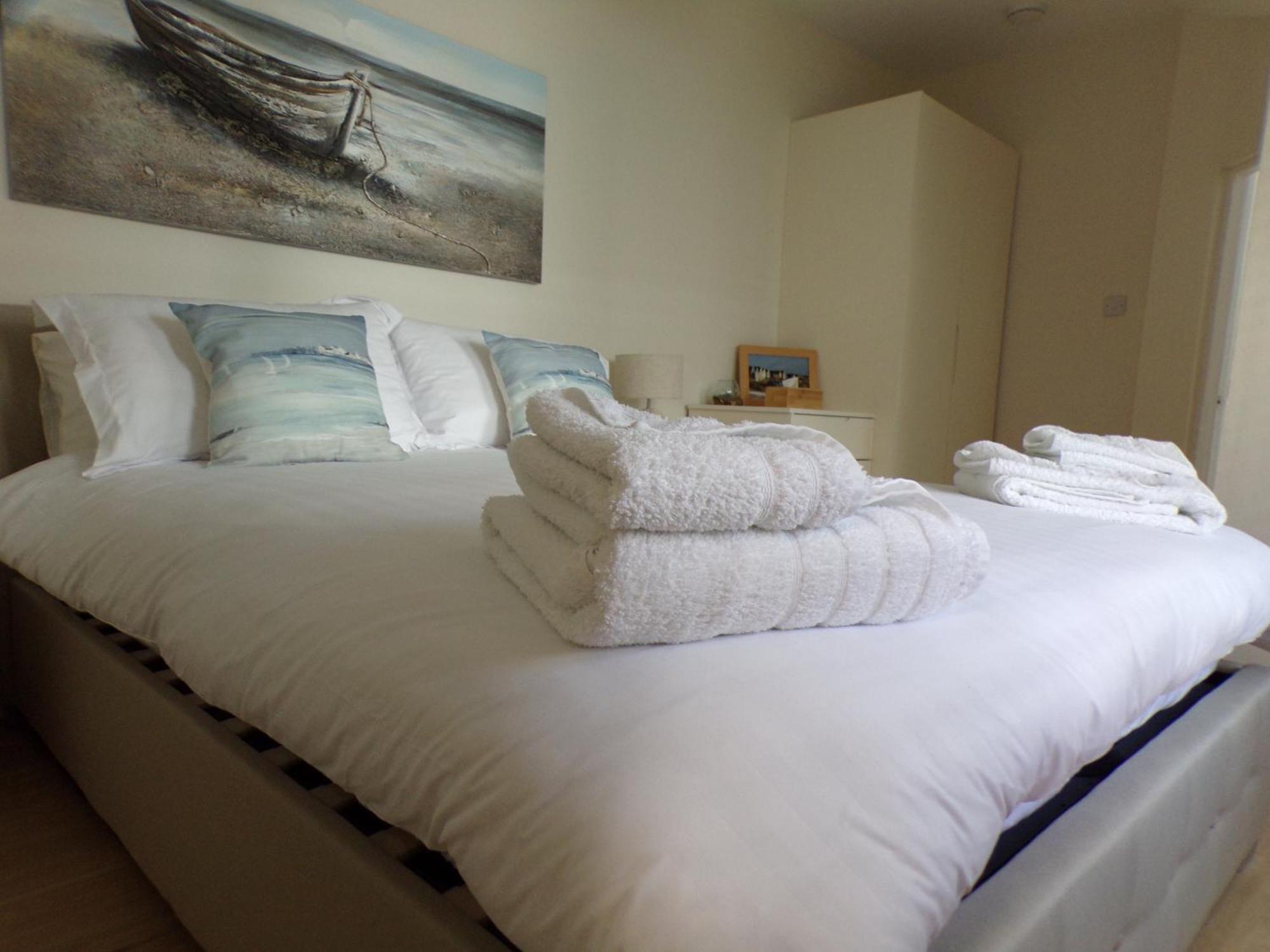 3Thedome - Luxury Ground Floor Apartment Opposite The Beach, Barton On Sea Exteriér fotografie